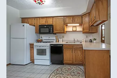 1252 Stanford Ct, Coraopolis, PA 15108 - Photo 13