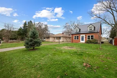 1908 Haywood St, Farrell, PA 16121 - Photo 17