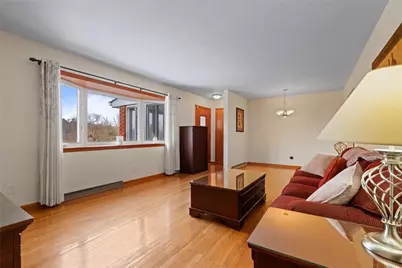 804 Redwood Dr, Cecil, PA 15057 - Photo 3