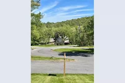 804 Redwood Dr, Cecil, PA 15057 - Photo 27