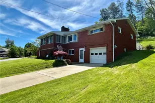 804 Redwood Dr, Cecil, PA 15057 - Photo 1