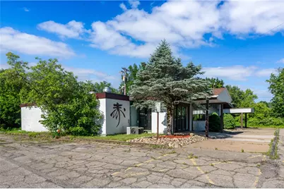 1700 N Main Street Ext, Center Township, PA 16001 - Photo 3