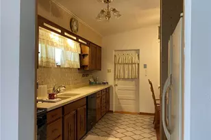 2647 Paige St, Lower Burrell, PA 15068 - Photo 3