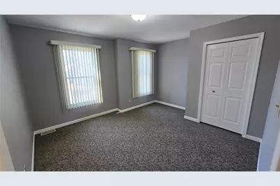 243 Augusta St, Pittsburgh, PA 15211 - Photo 9