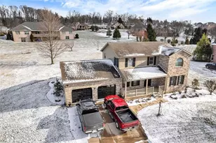 774 Vernon Dr, Rostraver, PA 15012 - Photo 5