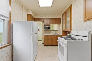 2375 E Beckert Ave, Pittsburgh, PA 15212 - Photo 13