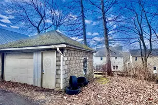 1409 Cambria Ave, Windber, PA 15963 - Photo 19