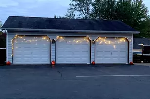 1576 E Laurel Cir, Mount Pleasant Township, PA 15666 - Photo 9