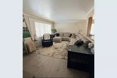 1576 E Laurel Circle, Mount Pleasant Township, PA 15666 - Photo 11