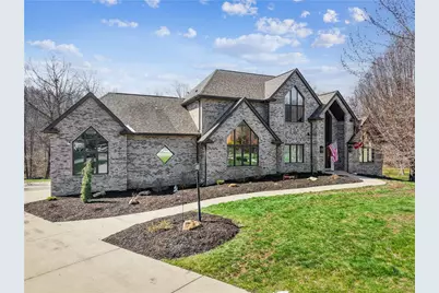 421 Lenox Ct, Richland, PA 15044 - Photo 1