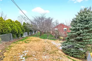 9 Lavonne Ave, Fallowfield, PA 15022 - Photo 5