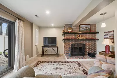 300 Williamsburg Ln, Murrysville, PA 15632 - Photo 27