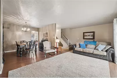 300 Williamsburg Ln, Murrysville, PA 15632 - Photo 13