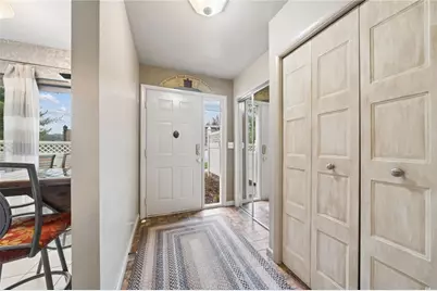 300 Williamsburg Ln, Murrysville, PA 15632 - Photo 5