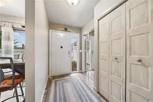 300 Williamsburg Ln, Murrysville, PA 15632 - Photo 5