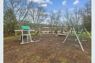 300 Williamsburg Ln, Murrysville, PA 15632 - Photo 43