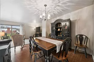 300 Williamsburg Ln, Murrysville, PA 15632 - Photo 11