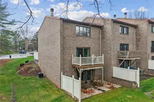 300 Williamsburg Ln, Murrysville, PA 15632 - Photo 33