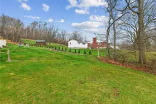 300 Williamsburg Ln, Murrysville, PA 15632 - Photo 35