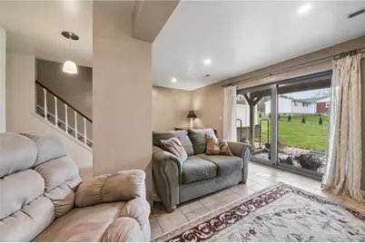 300 Williamsburg Ln, Murrysville, PA 15632 - Photo 29