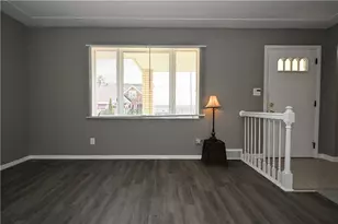 1055 Dennis Ave, Monessen, PA 15062 - Photo 9