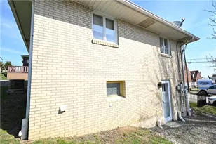 1055 Dennis Ave, Monessen, PA 15062 - Photo 31