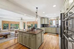 185 Inglewood Dr, Pittsburgh, PA 15228 - Photo 7