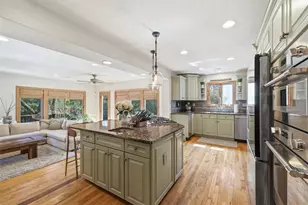 185 Inglewood Dr, Pittsburgh, PA 15228 - Photo 9