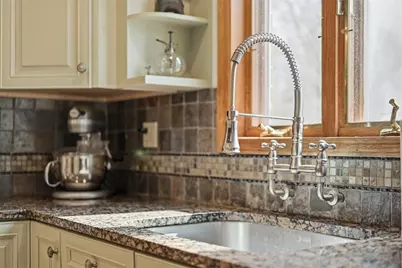 185 Inglewood Dr, Pittsburgh, PA 15228 - Photo 23