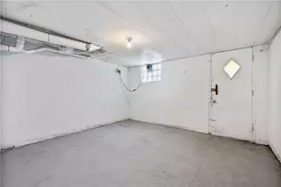 228 W Marigold St, Munhall, PA 15120 - Photo 25