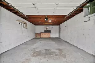 228 W Marigold St, Munhall, PA 15120 - Photo 29