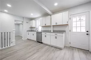 665 Allison Hollow Rd, Chartiers, PA 15301 - Photo 5