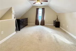 216 E Edgewood Ave, New Castle, PA 16105 - Photo 15