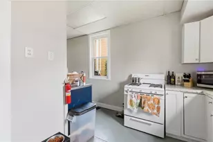 214 Biddle Ave, Pittsburgh, PA 15221 - Photo 11