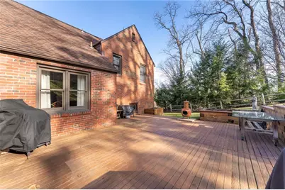 110 Stuart St, Bethel Park, PA 15102 - Photo 25