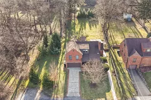 110 Stuart St, Bethel Park, PA 15102 - Photo 3