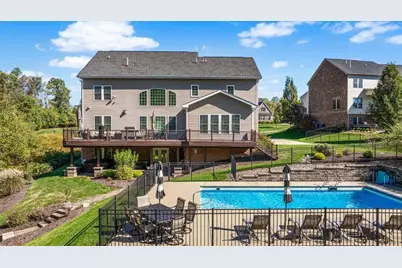 204 Durrow Ct, Pine Township, PA 16046 - Photo 5