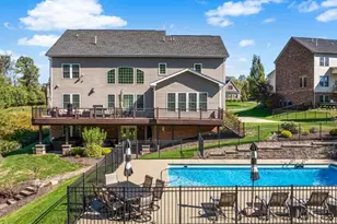 204 Durrow Ct, Pine Township, PA 16046 - Photo 5