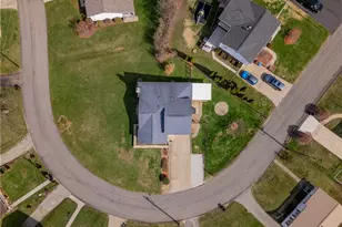 3143 New Hampshire Dr, Lower Burrell, PA 15068 - Photo 3