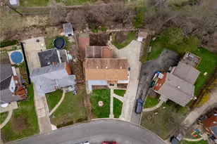 5240 Orchard Hill Dr, Pittsburgh, PA 15236 - Photo 21