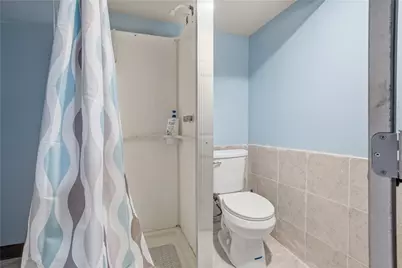 5240 Orchard Hill Dr, Pittsburgh, PA 15236 - Photo 15