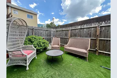 3813 Foster St, Pittsburgh, PA 15201 - Photo 37