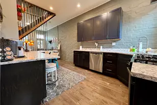 3813 Foster St, Pittsburgh, PA 15201 - Photo 11