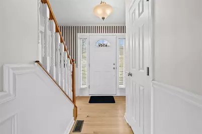 1335 Maplewood Cir, South Strabane, PA 15301 - Photo 3