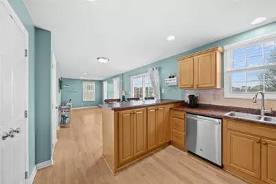 1335 Maplewood Cir, South Strabane, PA 15301 - Photo 13