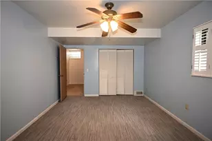 26 Terrace Dr, Green Tree, PA 15205 - Photo 23