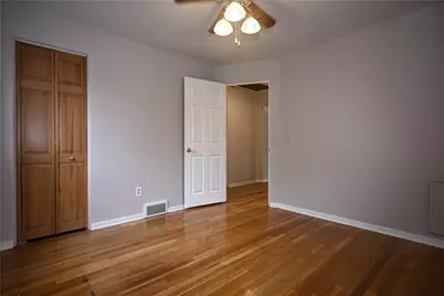 26 Terrace Dr, Green Tree, PA 15205 - Photo 19