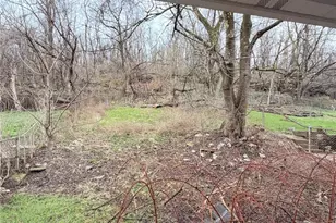 1725 Laketon Rd, Pittsburgh, PA 15221 - Photo 15