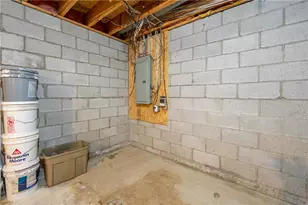 152 Twin Run Rd, Hempfield Township, PA 15601 - Photo 23