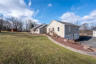 152 Twin Run Rd, Hempfield Township, PA 15601 - Photo 3